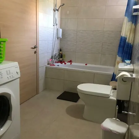 Lucky 2 Apartment Paralimni Exterior photo
